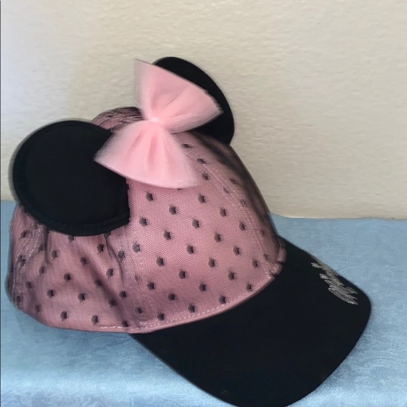 NWT DISNEY Minnie Mouse ball cap or hat w/… - Picture 5 of 6